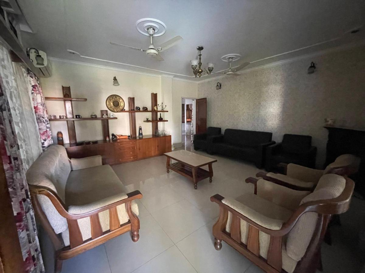 The Choudhury Manor Homestay Γουβαχάτι Εξωτερικό φωτογραφία