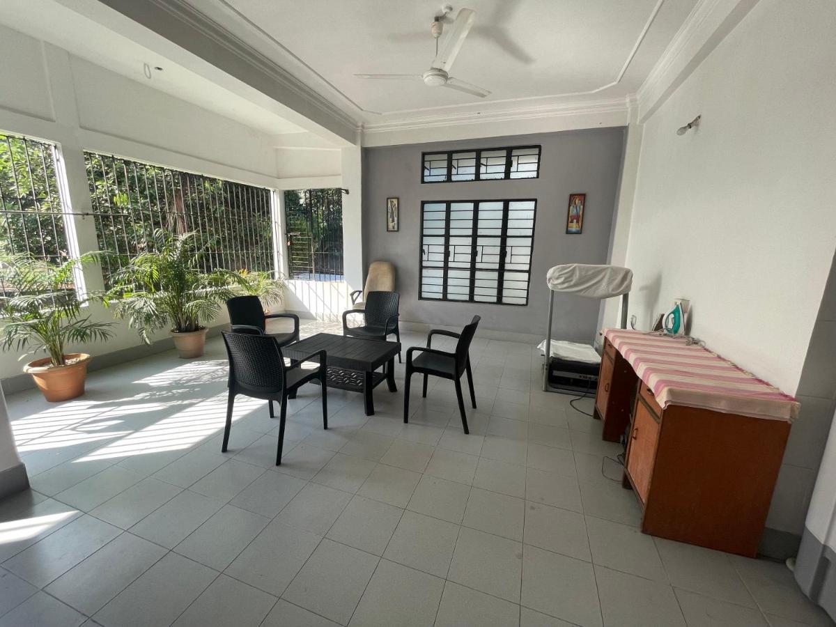 The Choudhury Manor Homestay Γουβαχάτι Εξωτερικό φωτογραφία