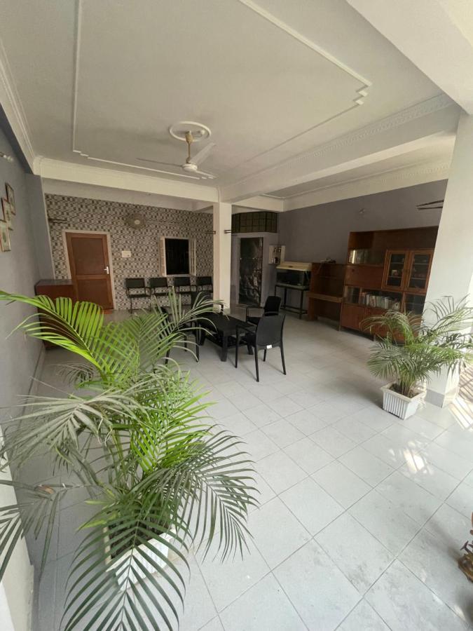 The Choudhury Manor Homestay Γουβαχάτι Εξωτερικό φωτογραφία
