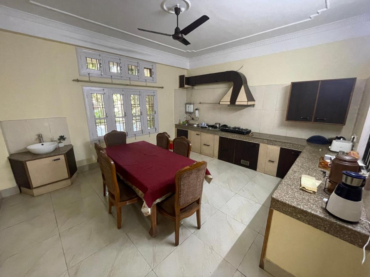 The Choudhury Manor Homestay Γουβαχάτι Εξωτερικό φωτογραφία